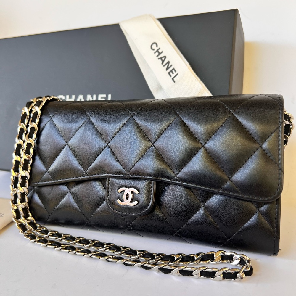 CHANEL GUSSET CLASSIC FLAP WALLET - Picture 7 of 15
